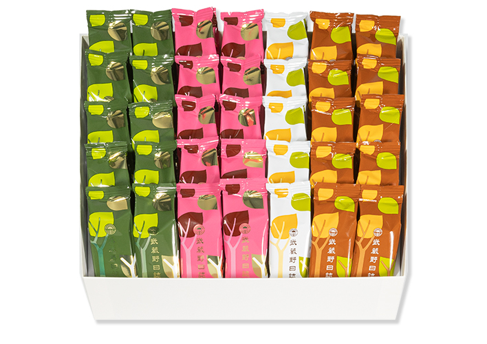 武蔵野日誌しあわせ（ﾁｮｺ･ﾎﾜｲﾄ･ｽﾄﾛﾍﾞﾘｰ･宇治抹茶）35個入